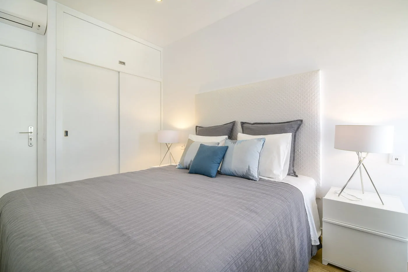 Timeless Beach II — interior 19